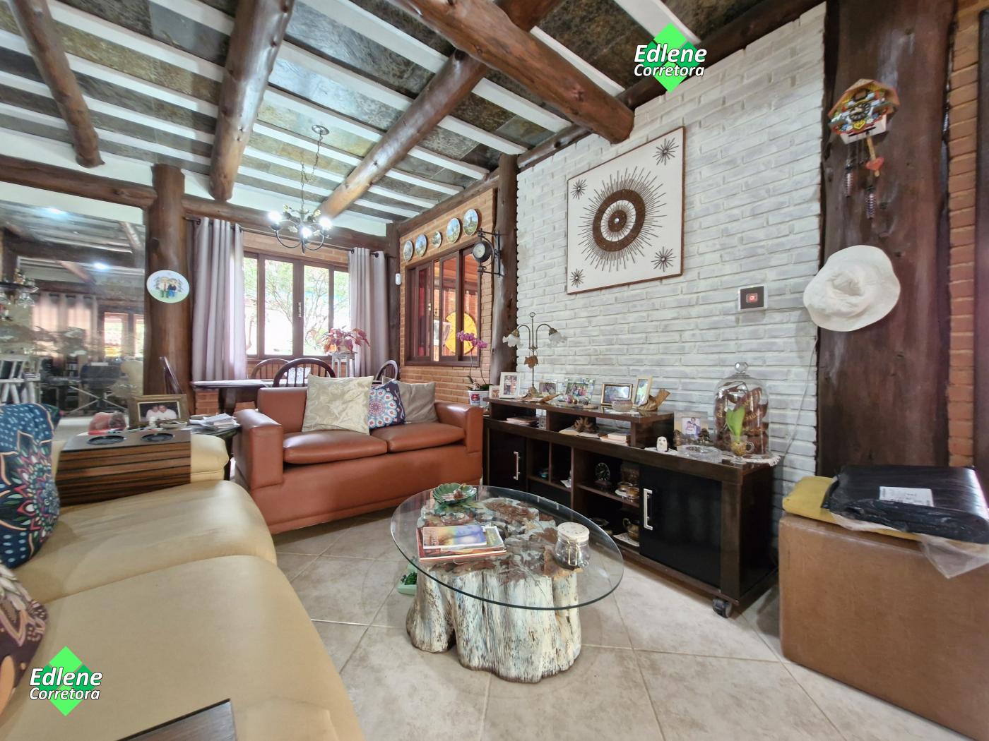 Casa à venda com 2 quartos, 2 suítes, 1 vaga e 180m² no Albuquerque, Teresópolis (RJ) — foto 9 de 30