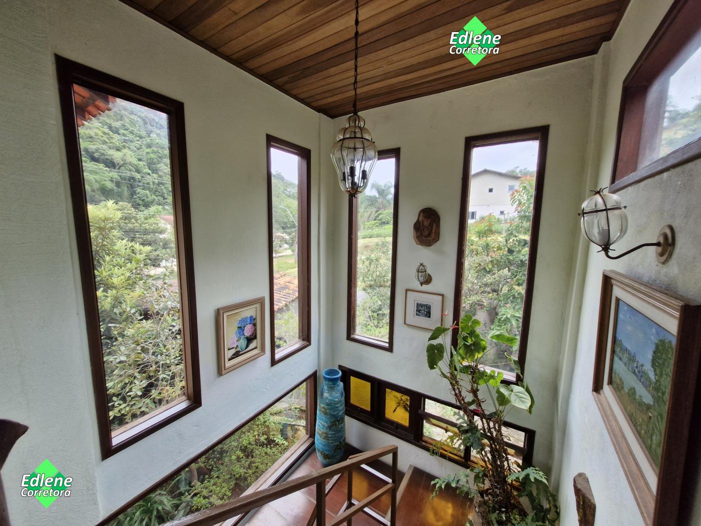 Casa à venda com 2 quartos, 2 suítes, 1 vaga e 180m² no Albuquerque, Teresópolis (RJ) — foto 21 de 30