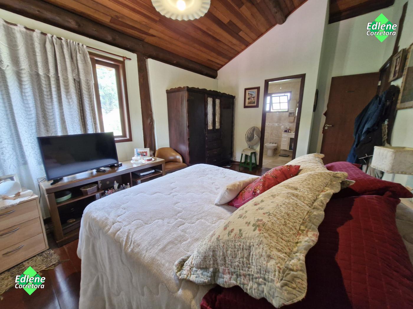 Casa à venda com 2 quartos, 2 suítes, 1 vaga e 180m² no Albuquerque, Teresópolis (RJ) — foto 26 de 30