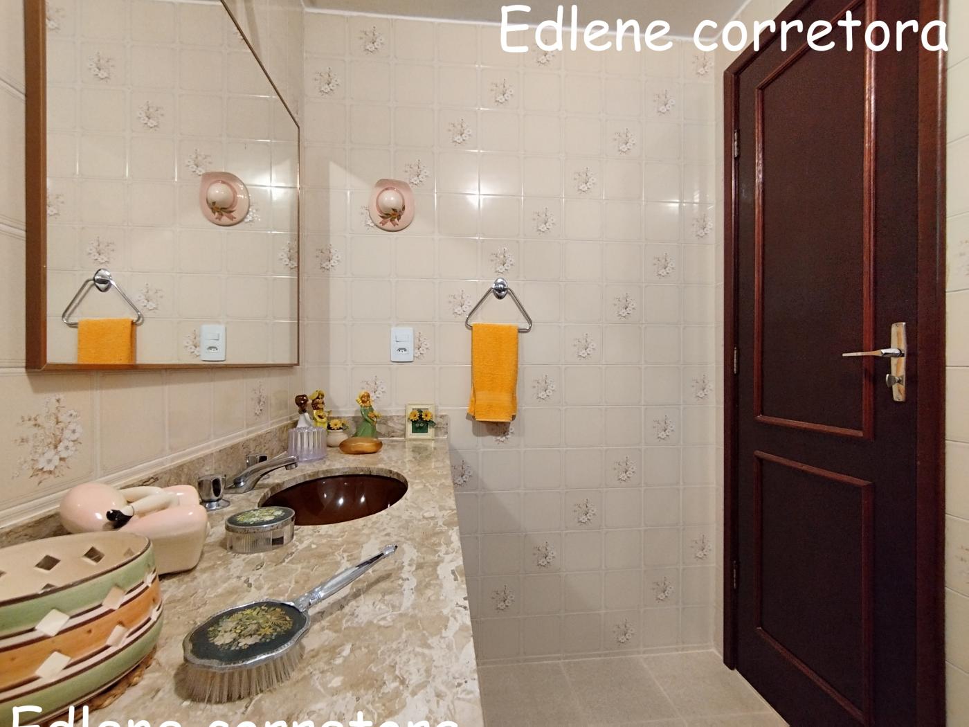 Casa à venda com 6 quartos, 6 suítes, 3 vagas e 172m² no Granja Guarani, Teresópolis (RJ) — foto 17 de 30