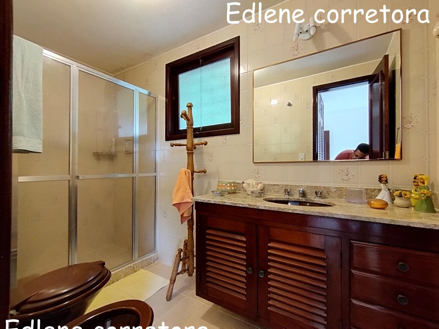 Casa à venda com 6 quartos, 6 suítes, 3 vagas e 172m² no Granja Guarani, Teresópolis (RJ) — foto 16 de 30