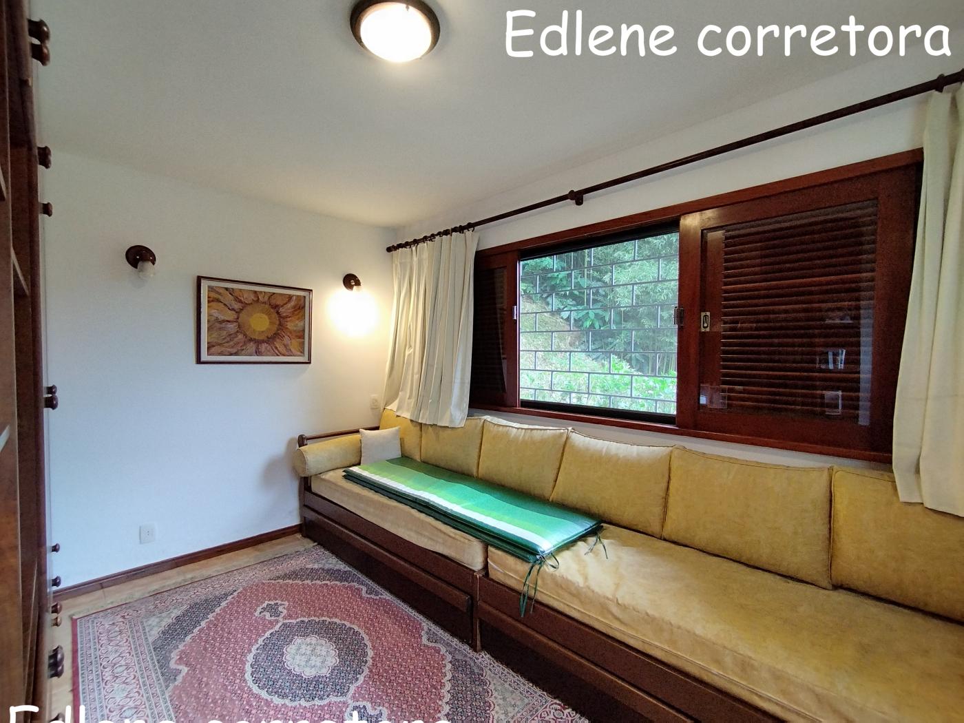 Casa à venda com 6 quartos, 6 suítes, 3 vagas e 172m² no Granja Guarani, Teresópolis (RJ) — foto 25 de 30