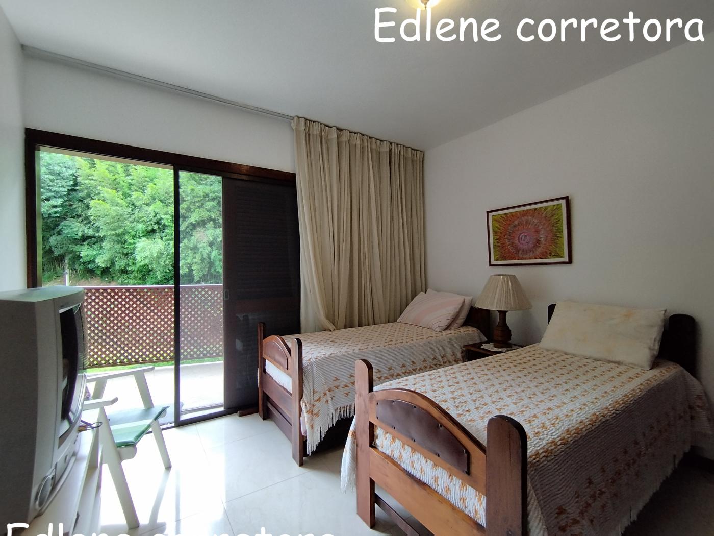 Casa à venda com 6 quartos, 6 suítes, 3 vagas e 172m² no Granja Guarani, Teresópolis (RJ) — foto 23 de 30