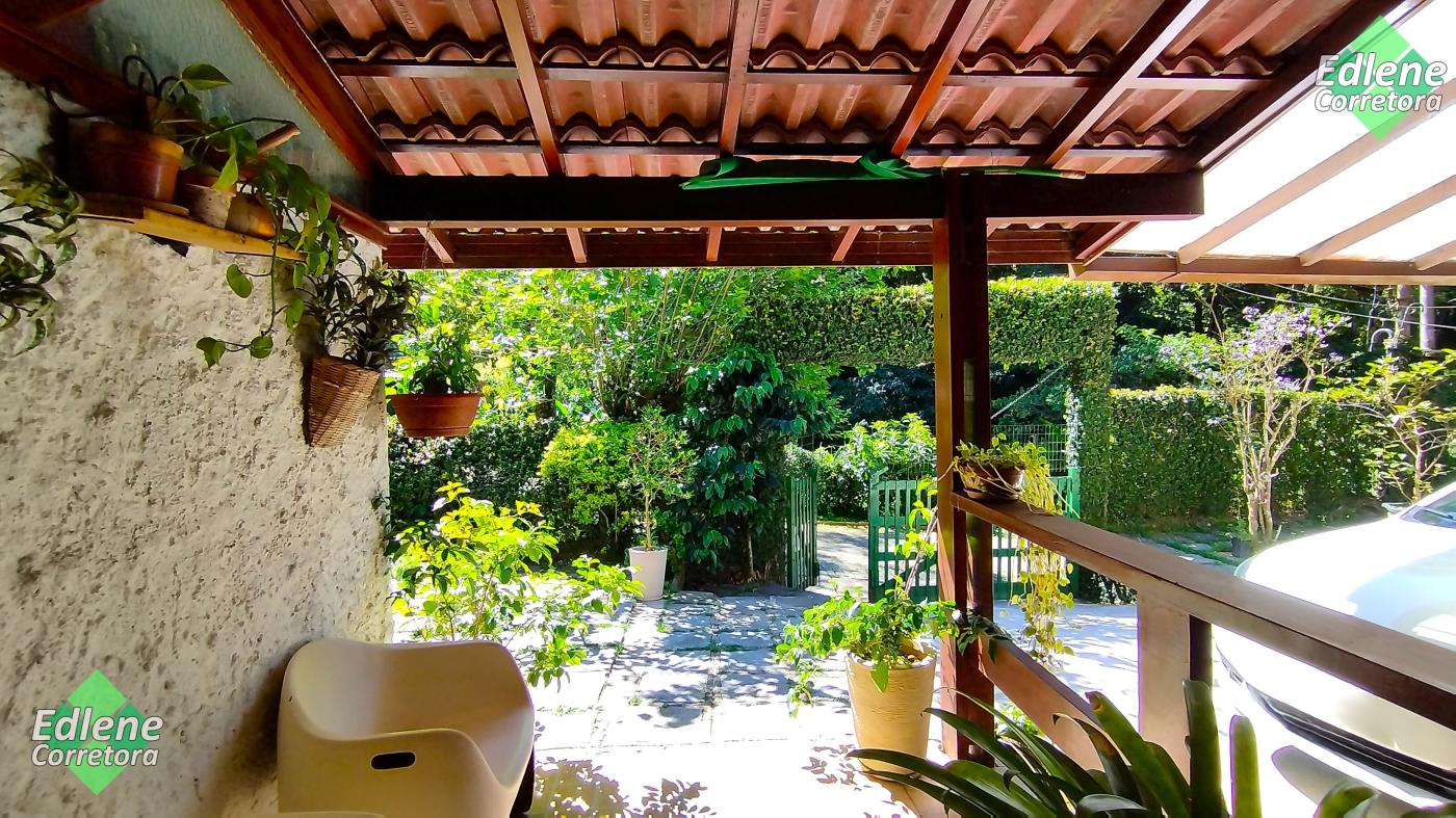 Casa à venda com 3 quartos, 2 suítes, 1 vaga e 153m² no Carlos Guinle, Teresópolis (RJ) — foto 4 de 20