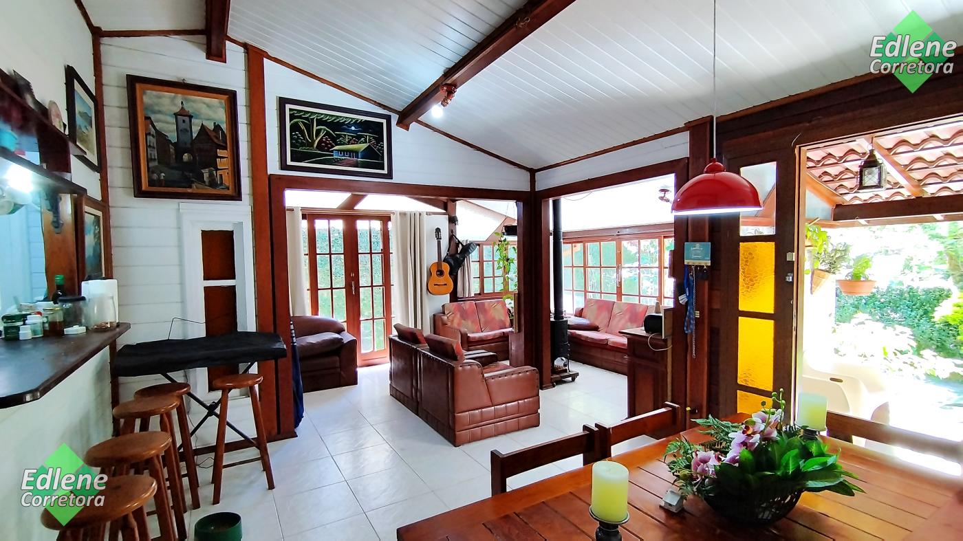 Casa à venda com 3 quartos, 2 suítes, 1 vaga e 153m² no Carlos Guinle, Teresópolis (RJ) — foto 5 de 20