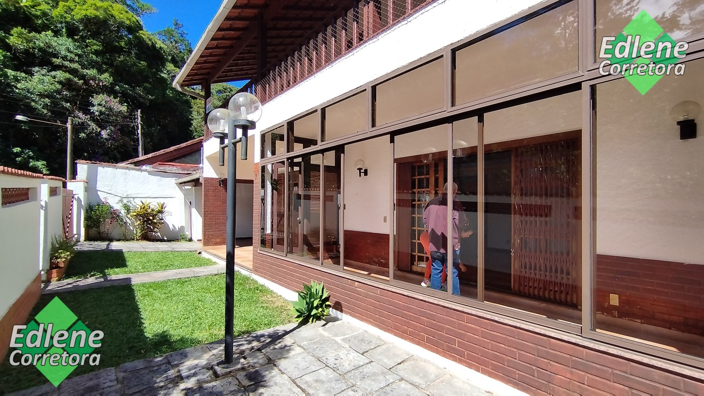 Casa à venda com 4 quartos, 2 suítes, 2 vagas e 250m² no Carlos Guinle, Teresópolis (RJ) — foto 30 de 30