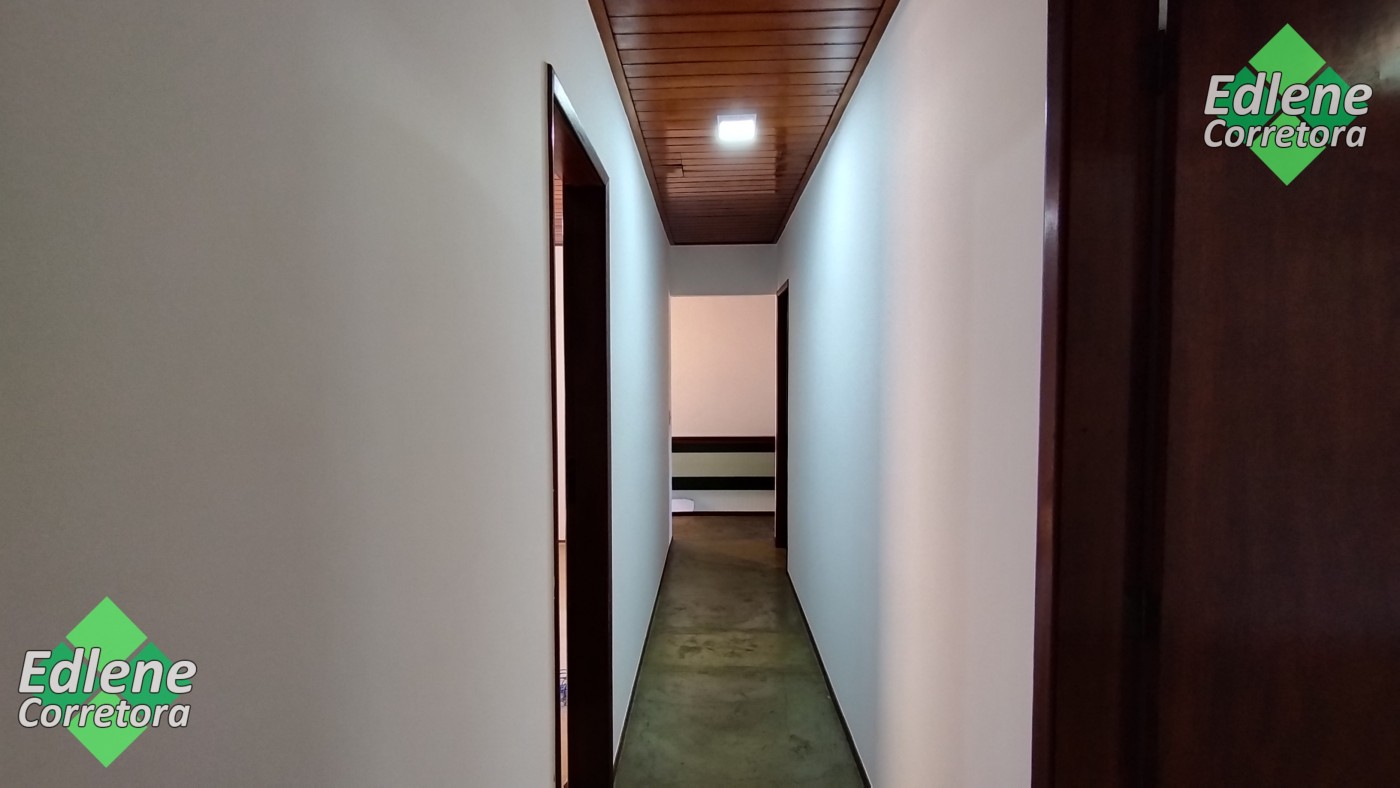 Casa à venda com 4 quartos, 2 suítes, 2 vagas e 250m² no Carlos Guinle, Teresópolis (RJ) — foto 23 de 30