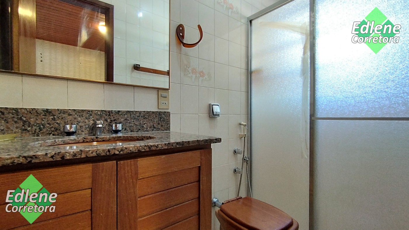 Casa à venda com 4 quartos, 2 suítes, 2 vagas e 250m² no Carlos Guinle, Teresópolis (RJ) — foto 15 de 30