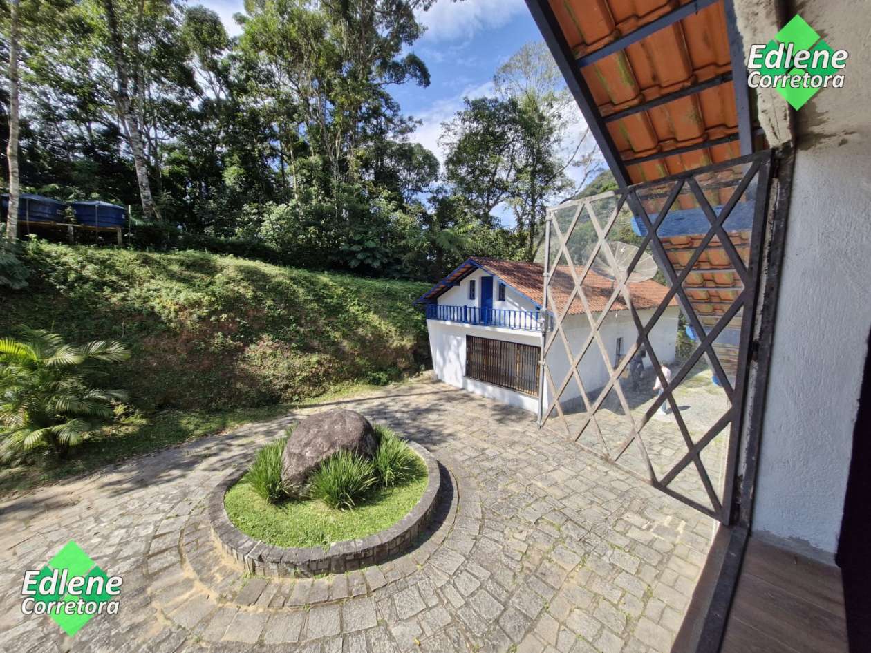 Casa à venda com 4 quartos, 4 suítes e 4 vagas no Granja Guarani, Teresópolis (RJ) — foto 9 de 30