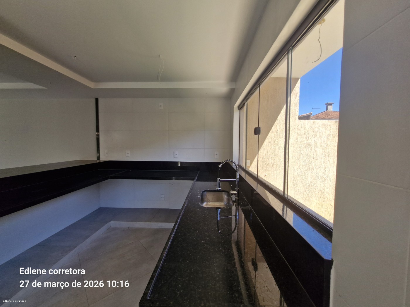Casa à venda com 3 quartos, 1 suíte, 1 vaga e 116m² no Nossa senhora de Fátima, Teresópolis (RJ) — foto 22 de 29