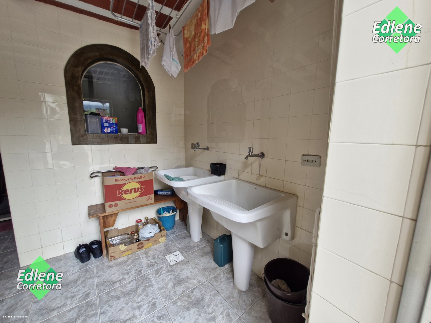 Casa à venda com 4 quartos, 1 suíte, 4 vagas e 187m² no Carlos Guinle, Teresópolis (RJ) — foto 24 de 30