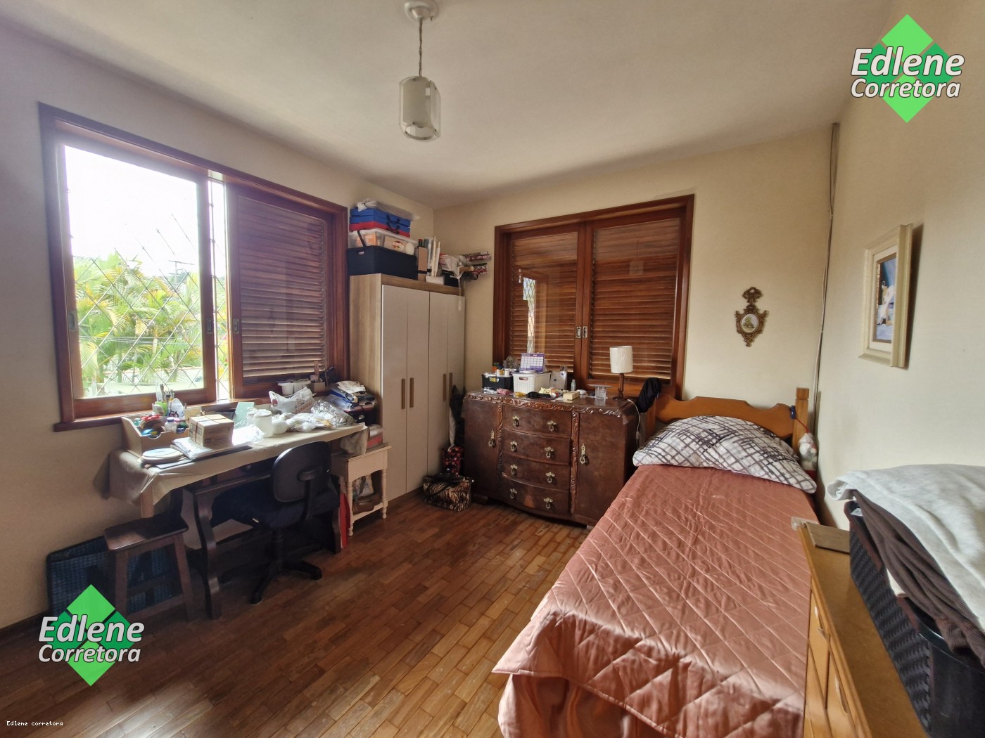 Casa à venda com 4 quartos, 1 suíte, 4 vagas e 187m² no Carlos Guinle, Teresópolis (RJ) — foto 19 de 30