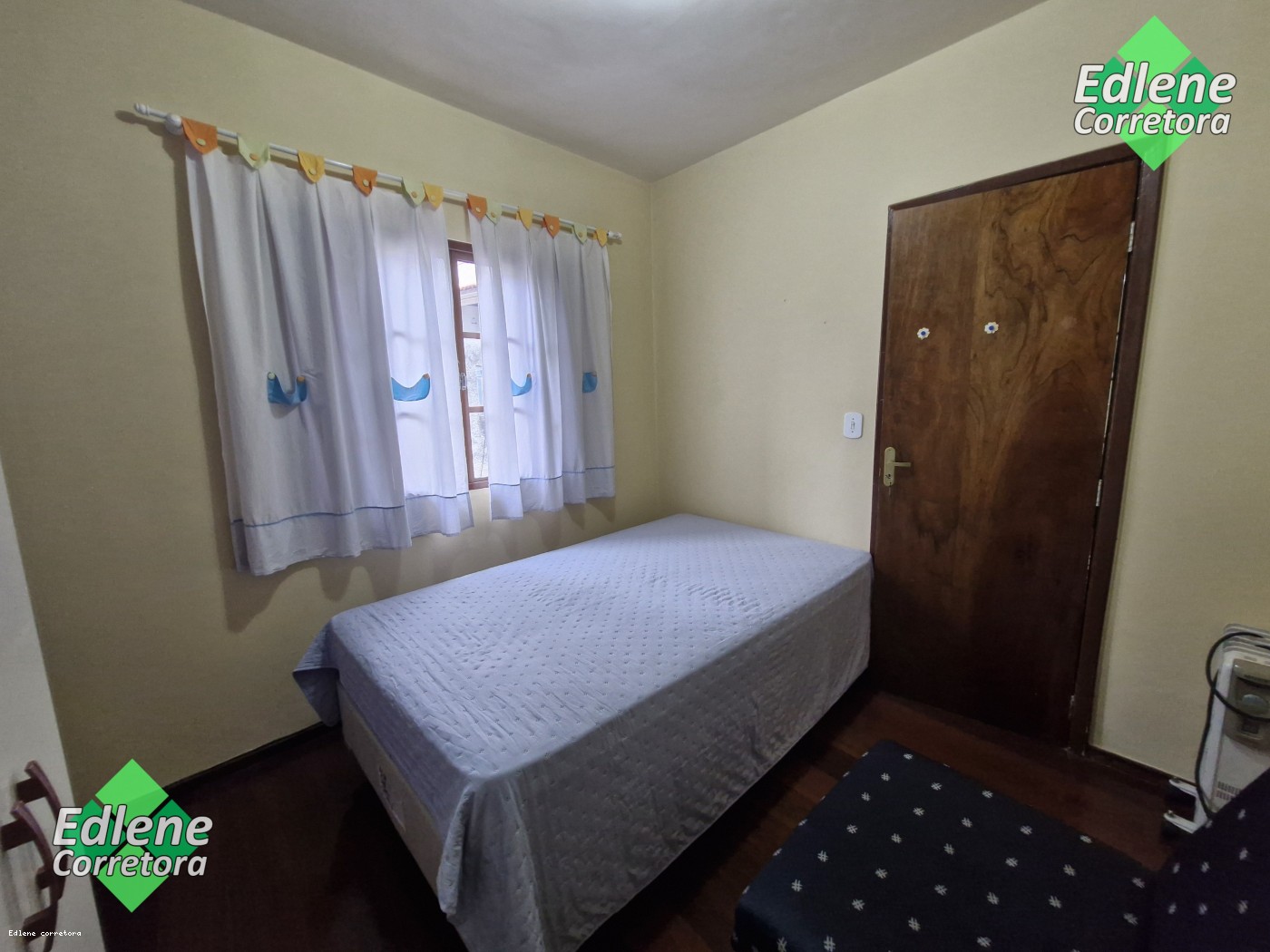 Casa à venda com 4 quartos, 1 suíte, 1 vaga e 180m² no São Pedro, Teresópolis (RJ) — foto 9 de 23