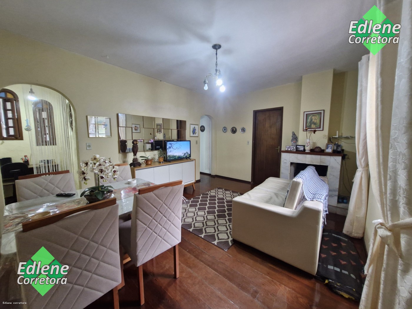 Casa à venda com 4 quartos, 1 suíte, 1 vaga e 180m² no São Pedro, Teresópolis (RJ) — foto 2 de 23