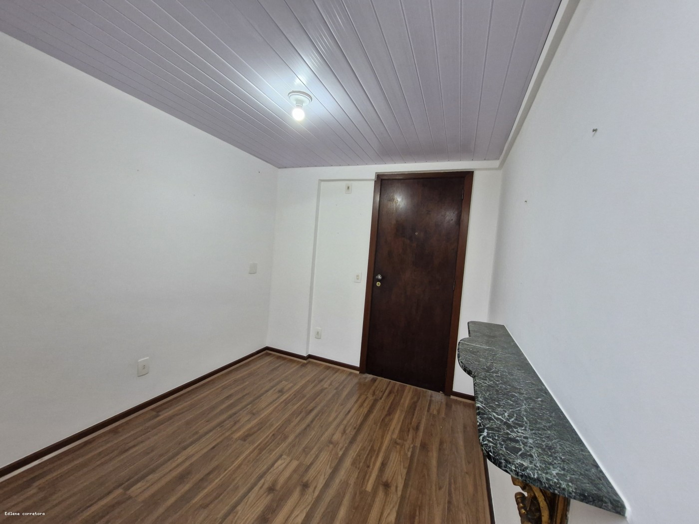 Comercial à venda com 1 banheiro e 33m² no Centro, Teresópolis (RJ) — foto 10 de 11