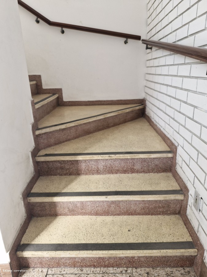 Apartamento para alugar com 1 quarto, 1 banheiro e 33m² no Alto, Teresópolis (RJ) — foto 11 de 13