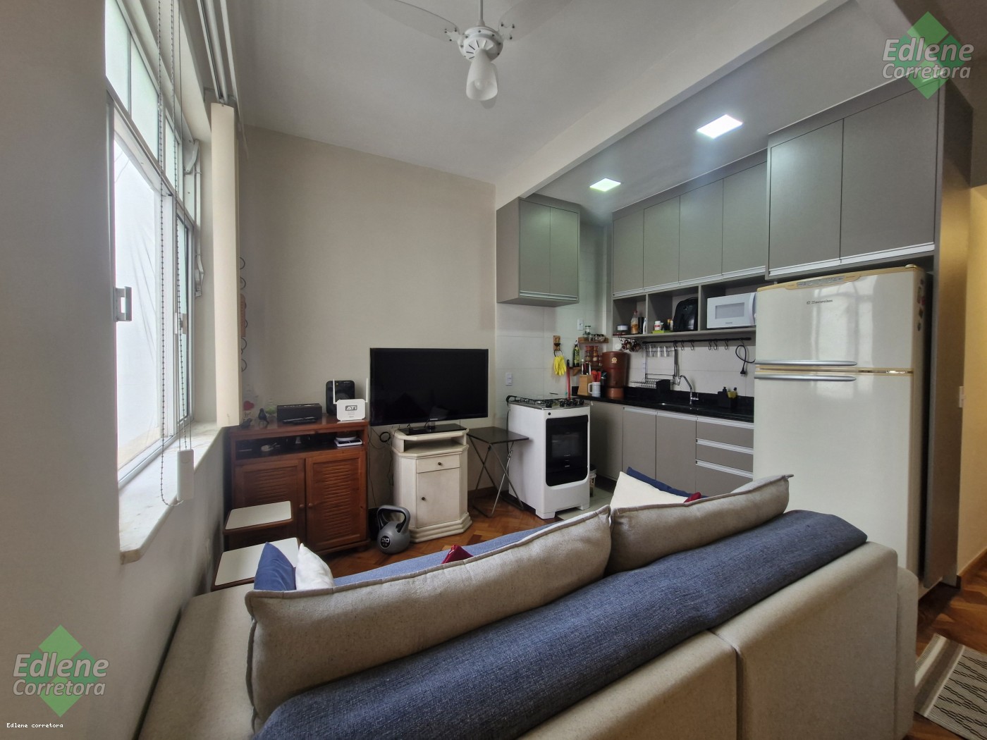 Apartamento à venda com 1 quarto, 1 banheiro e 32m² no Alto, Teresópolis (RJ) — foto 11 de 30