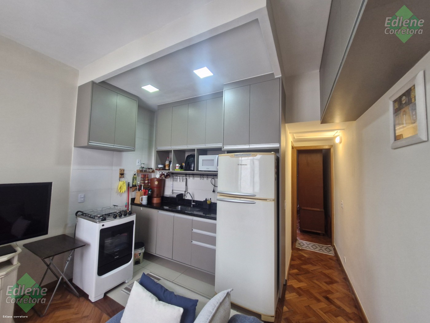 Apartamento à venda com 1 quarto, 1 banheiro e 32m² no Alto, Teresópolis (RJ) — foto 22 de 30
