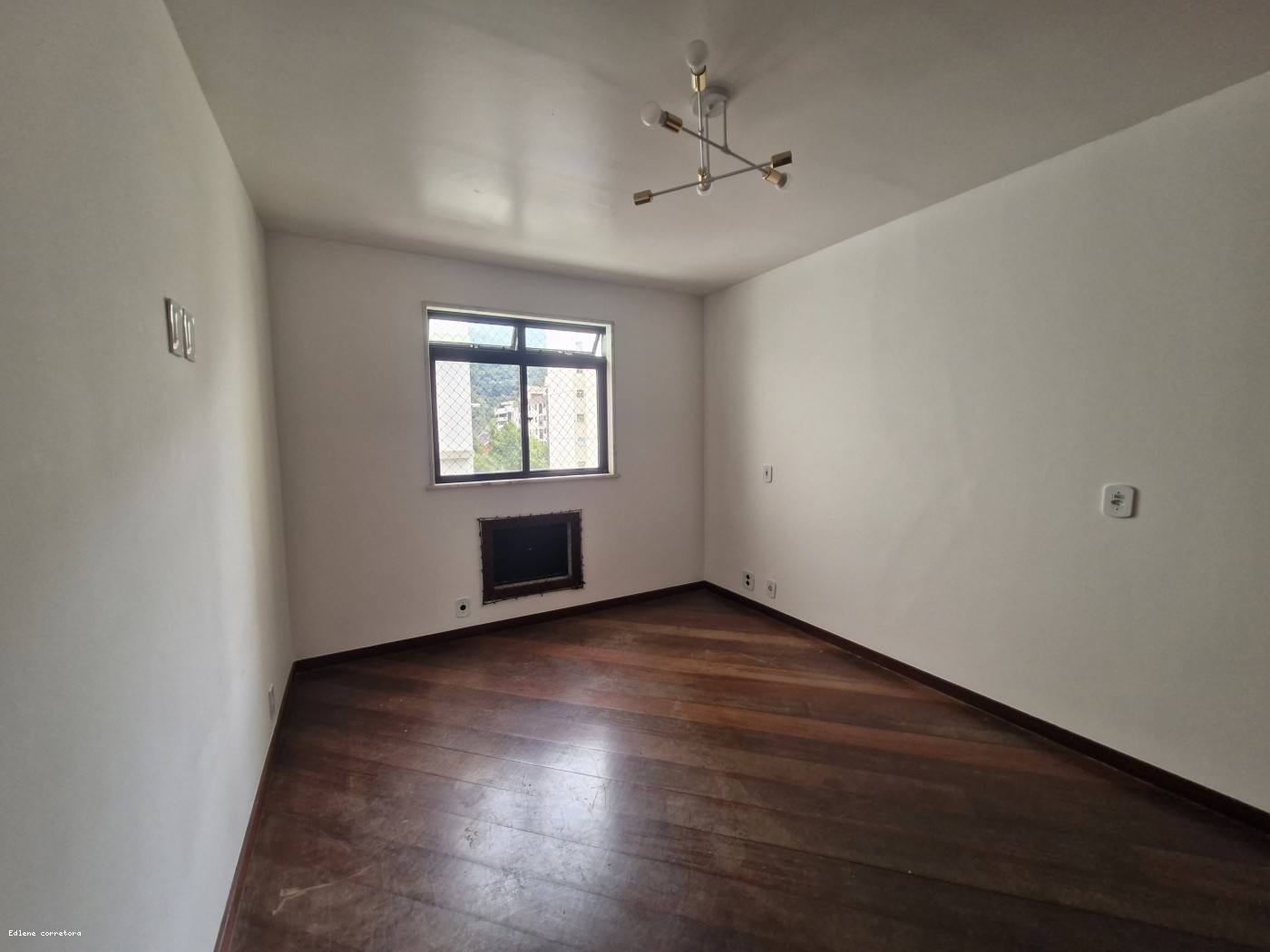 Apartamento à venda com 2 quartos, 1 suíte, 2 vagas e 100m² no Alto, Teresópolis (RJ) — foto 11 de 25