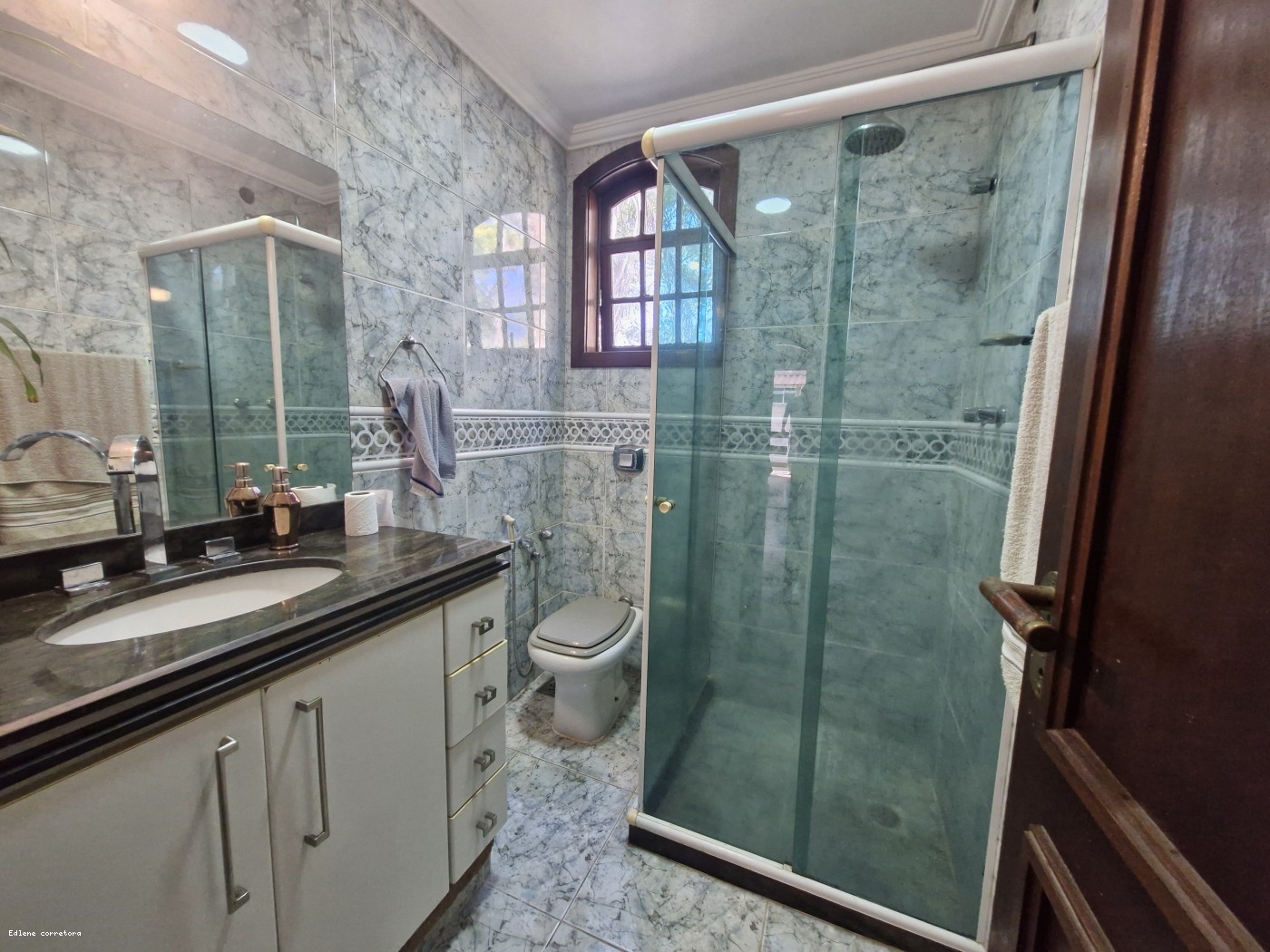 Apartamento à venda com 4 quartos, 1 suíte, 2 vagas e 180m² no Alto, Teresópolis (RJ) — foto 24 de 30