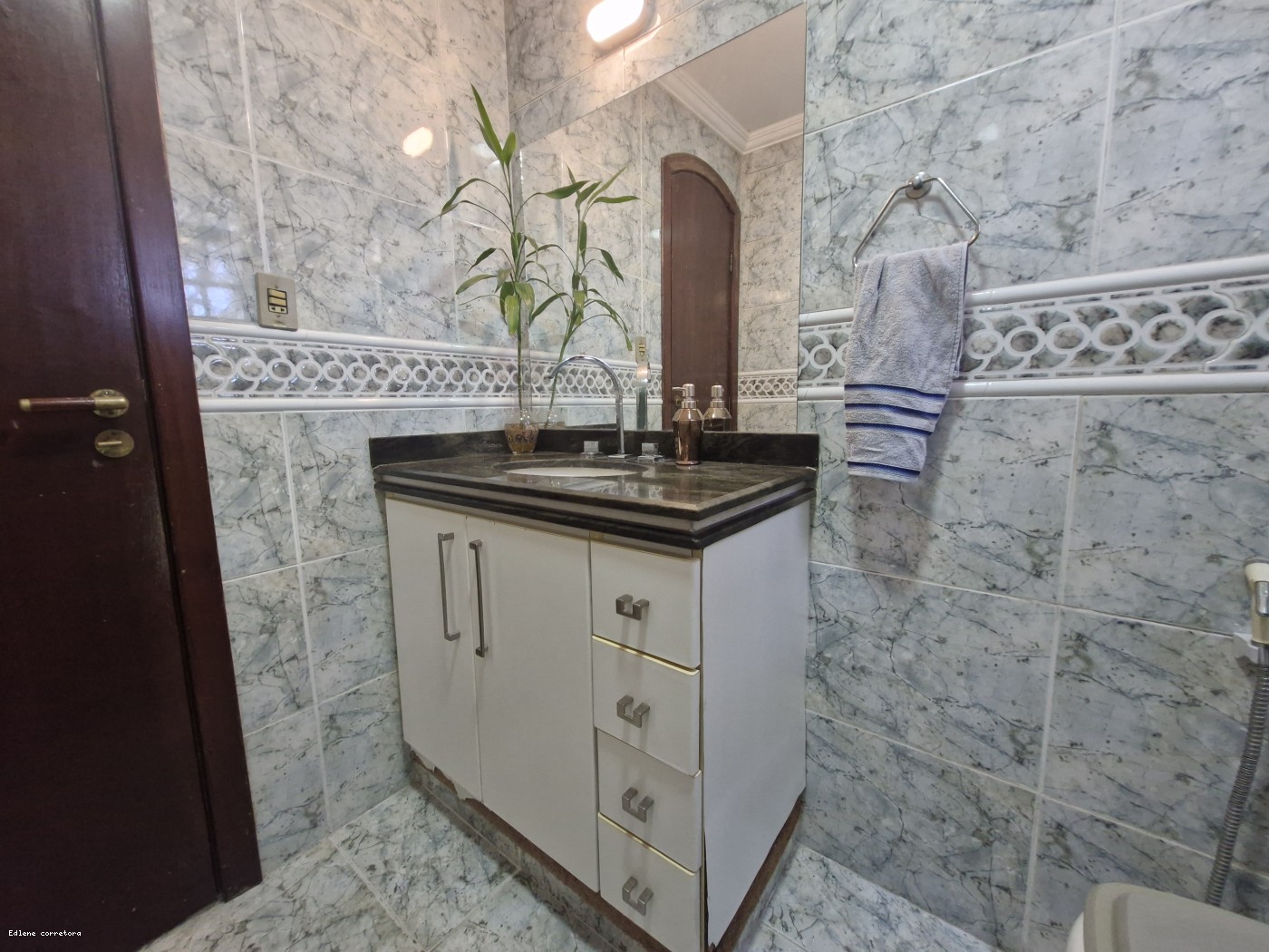 Apartamento à venda com 4 quartos, 1 suíte, 2 vagas e 180m² no Alto, Teresópolis (RJ) — foto 25 de 30
