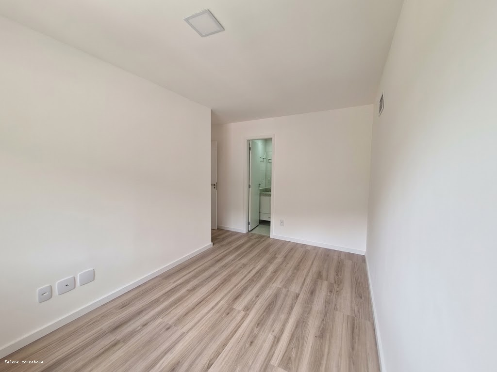 Apartamento à venda com 2 quartos, 1 suíte, 1 vaga e 60m² no Várzea - Centro, Teresópolis (RJ) — foto 10 de 13