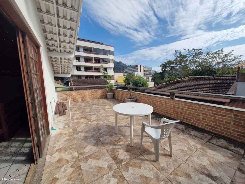 Apartamento à venda com 4 quartos, 1 suíte, 2 vagas e 180m² no Alto, Teresópolis (RJ) — foto 27 de 30