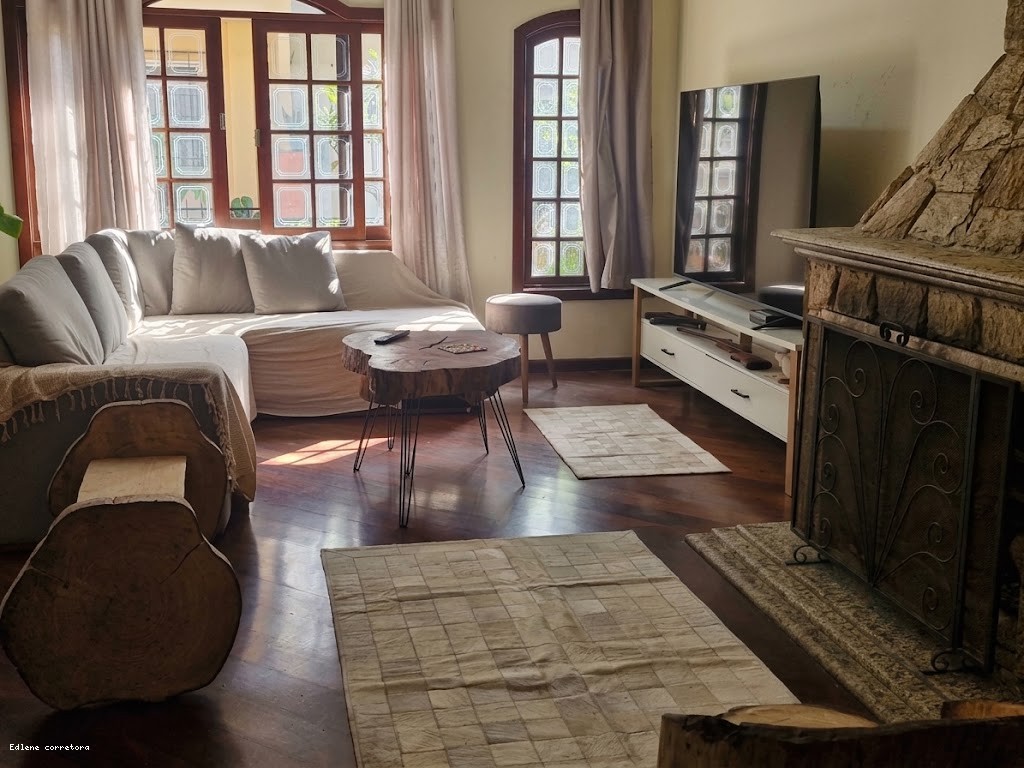Apartamento à venda com 4 quartos, 1 suíte, 2 vagas e 180m² no Alto, Teresópolis (RJ) — foto 3 de 30