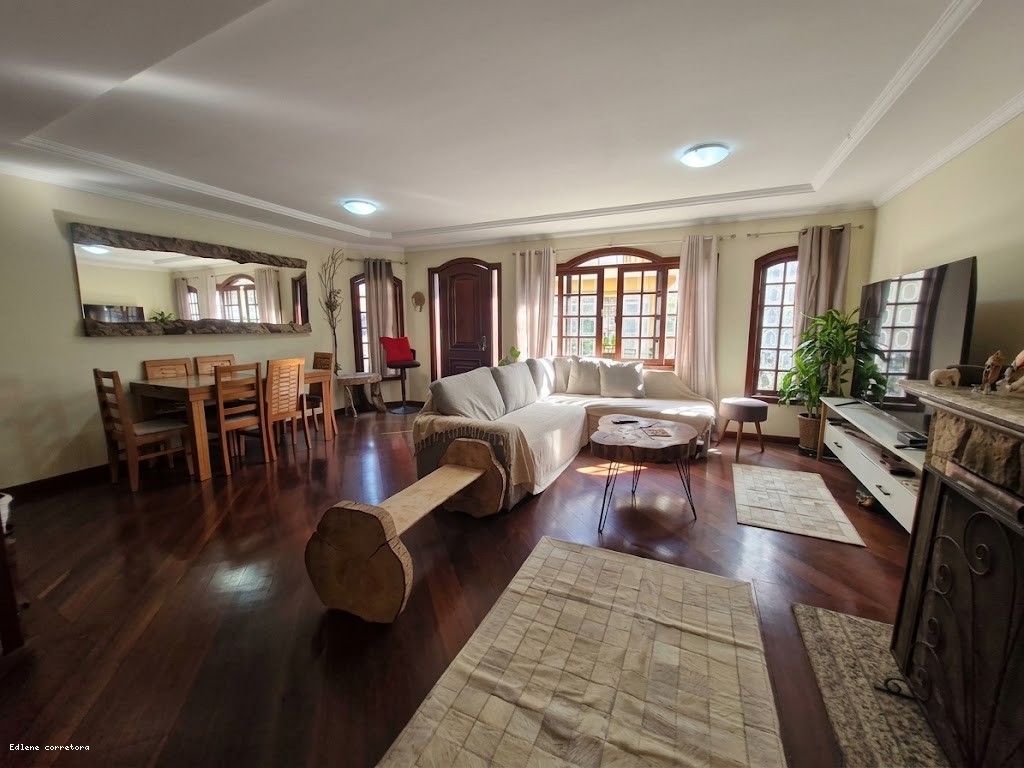 Apartamento à venda com 4 quartos, 1 suíte, 2 vagas e 180m² no Alto, Teresópolis (RJ) — foto 6 de 30