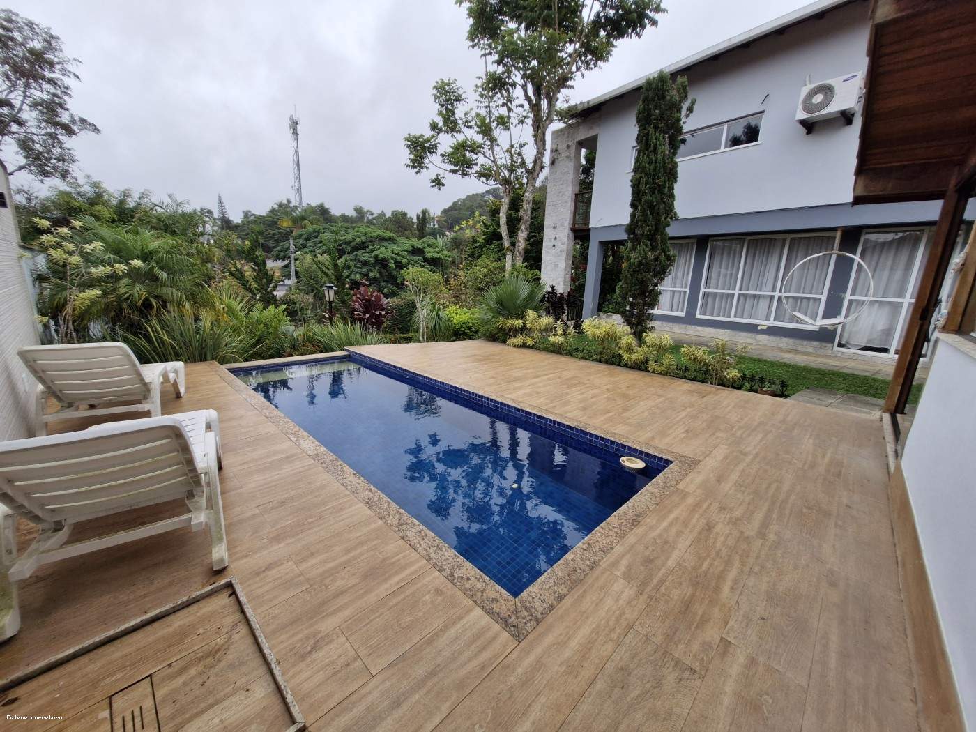 Apartamento à venda com 4 quartos, 2 suítes, 4 vagas e 550m² no Parque do Imbuí, Teresópolis (RJ) — foto 2 de 30